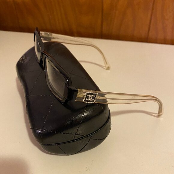 Authentic Chanel 3064-B C.769 Translucent 51[]17 135 Black Frames Glasses Italy - Picture 3 of 6